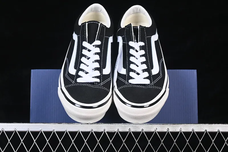 All categories Vans Vans series Vans Low Vans low-top Vans Old Skool high-end branch low-top casual sneakers VN0000E8VBPT